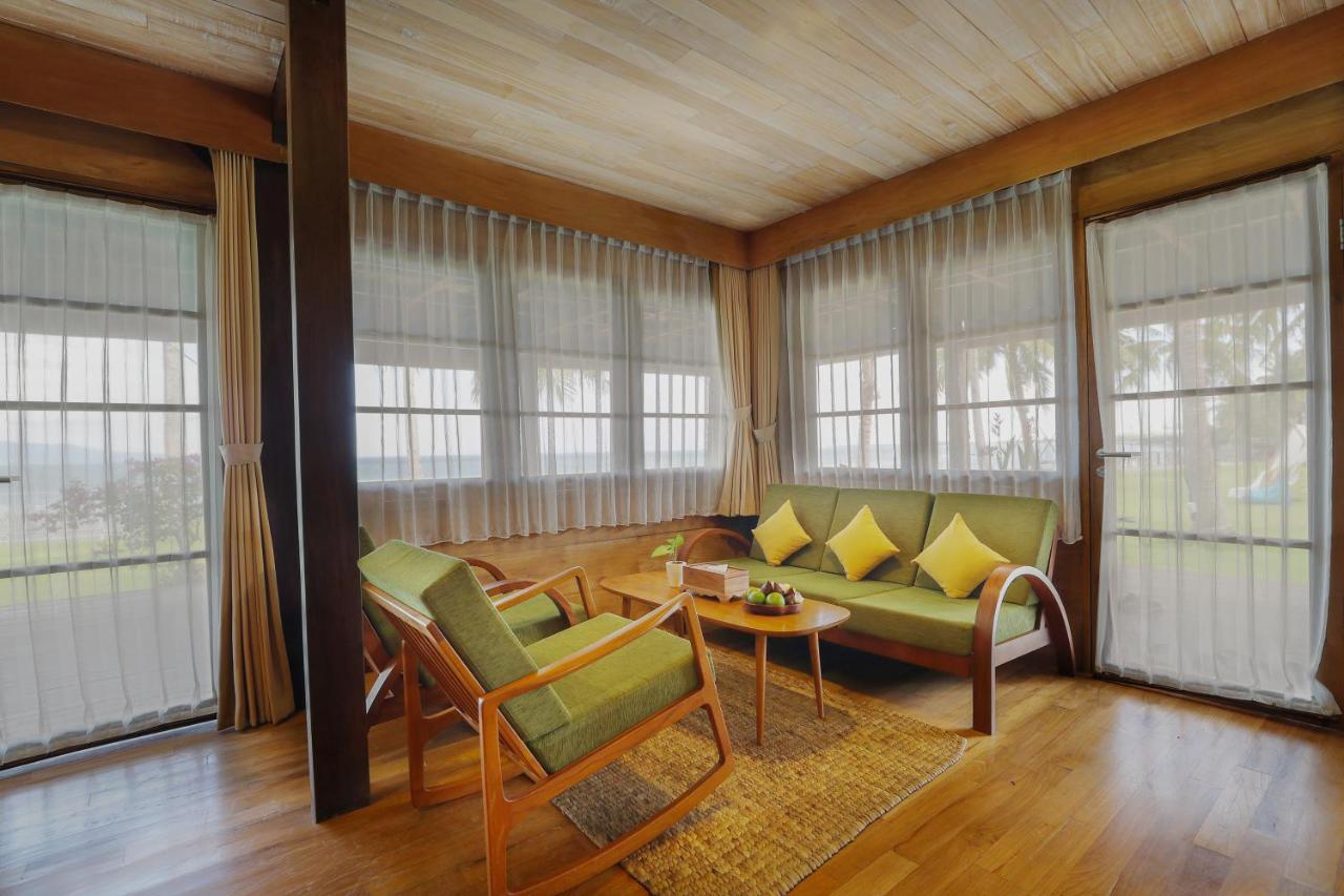 Villa So Long Banyuwangi - Ijen Exteriör bild